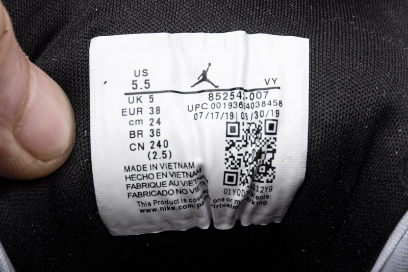 jordan 1 mid patent black white gold 852542-007