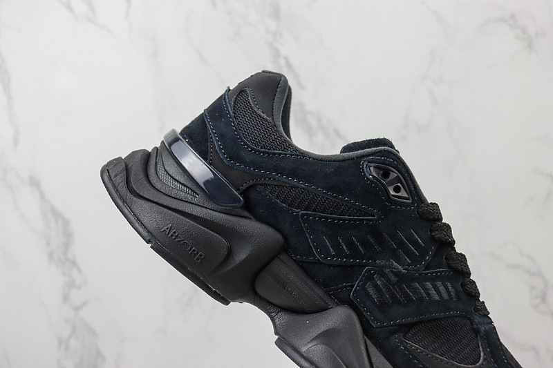 new Ba1an*e 9060 triple black men