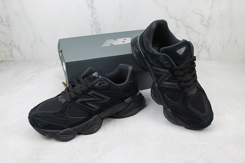 new Ba1an*e 9060 triple black men