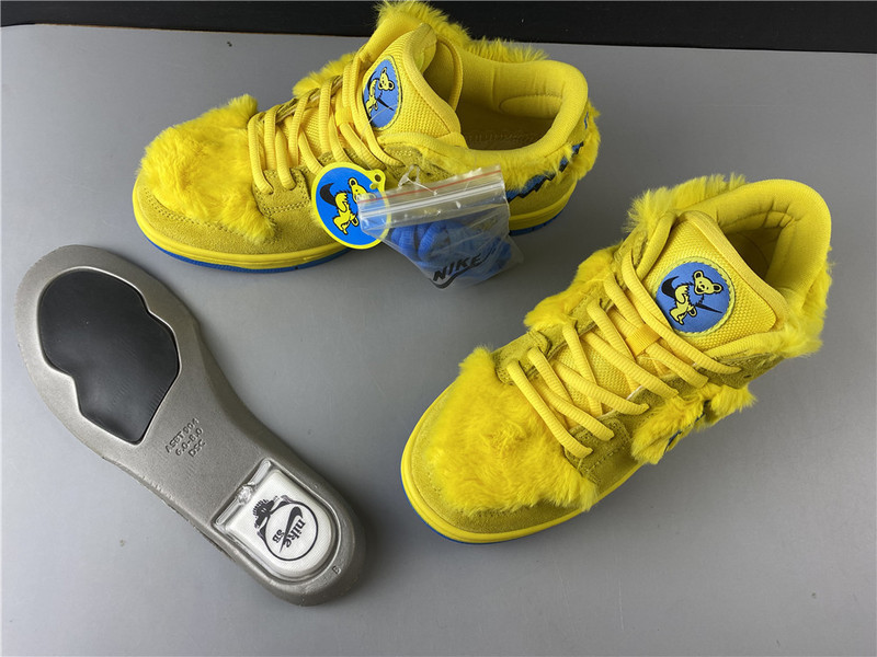 grateful dead x nike sb dunk low“ yellow bear” cj5378-700