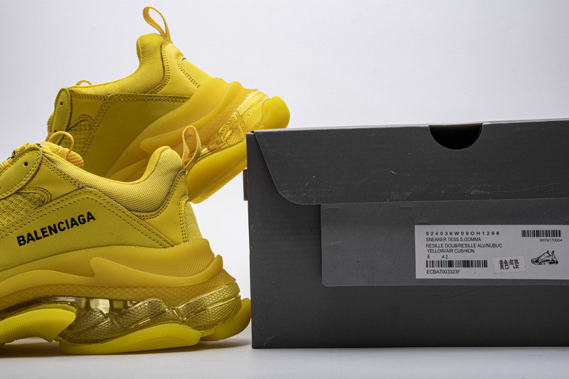 Ba*len*cia*ga triple s yellow