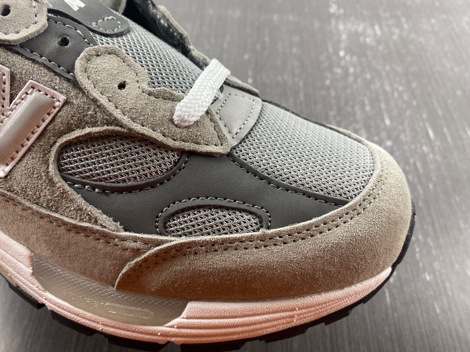 new Ba1an*e 992 grey - m992gr