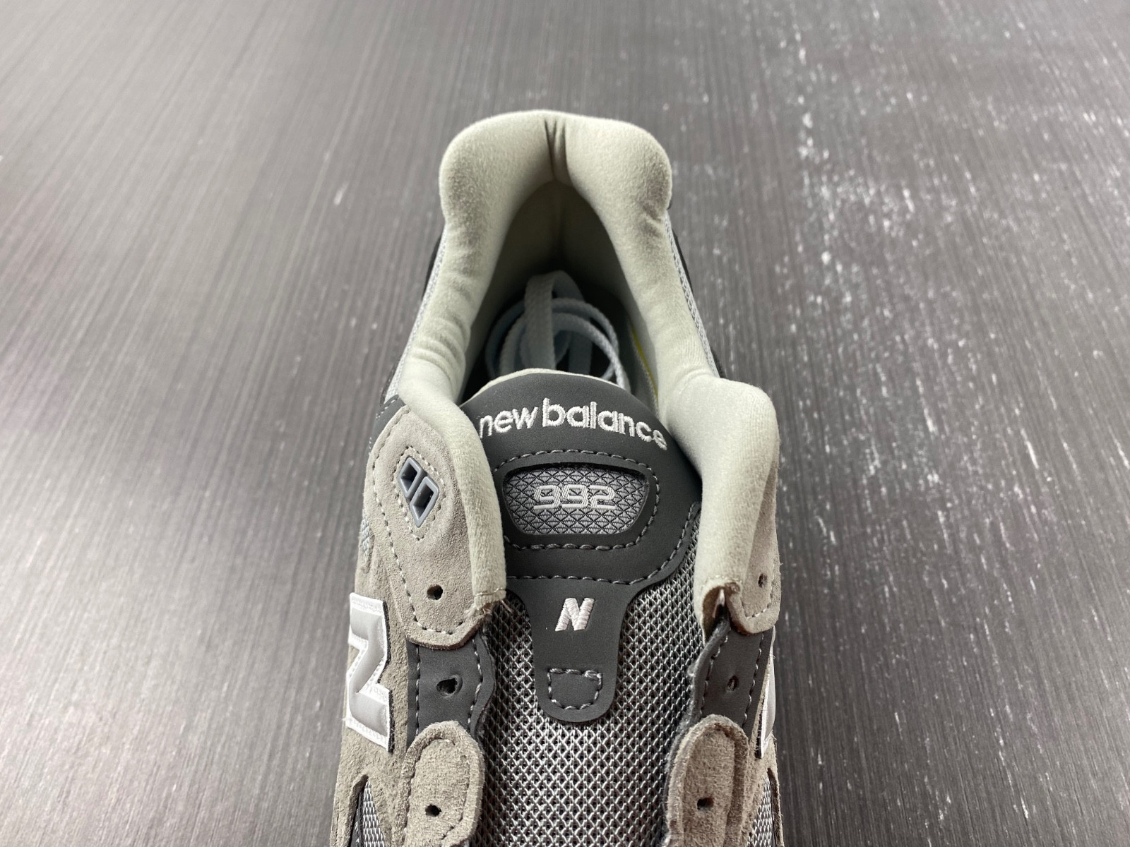 new Ba1an*e 992 grey - m992gr