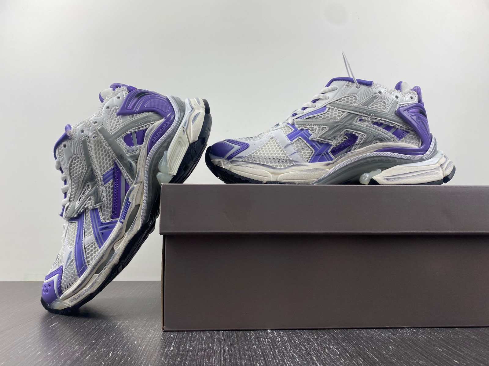 Ba*len*cia*ga runner sneaker