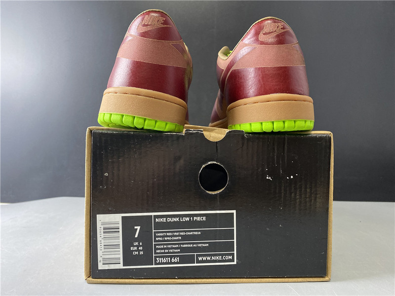 nike dunk low 1 piece laser 311611-661