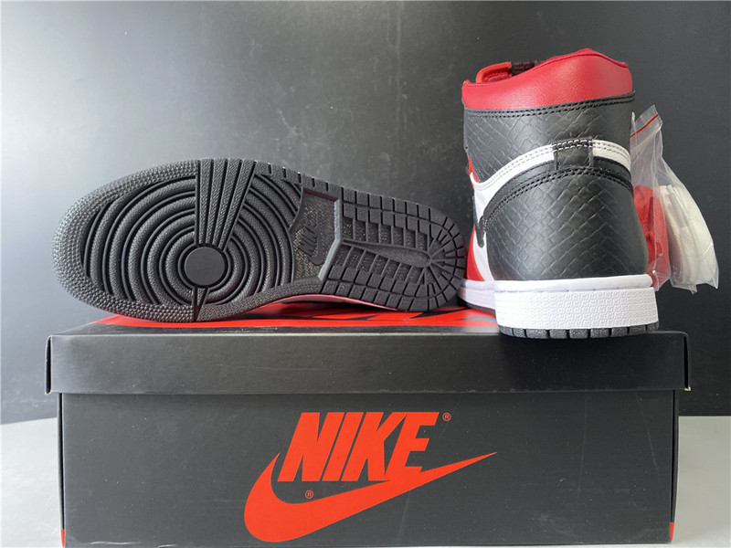 air jordan 1 high og wmns “satin snake” cd0461-601