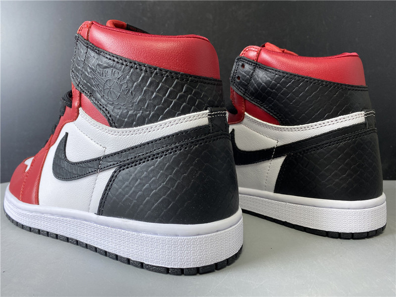 air jordan 1 high og wmns “satin snake” cd0461-601