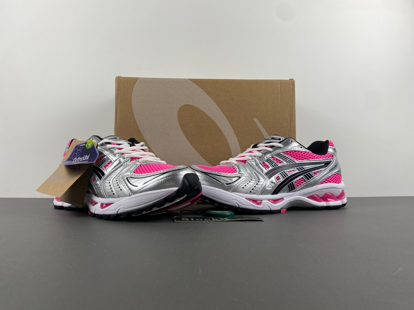 As*ic*s gel kayano 14 