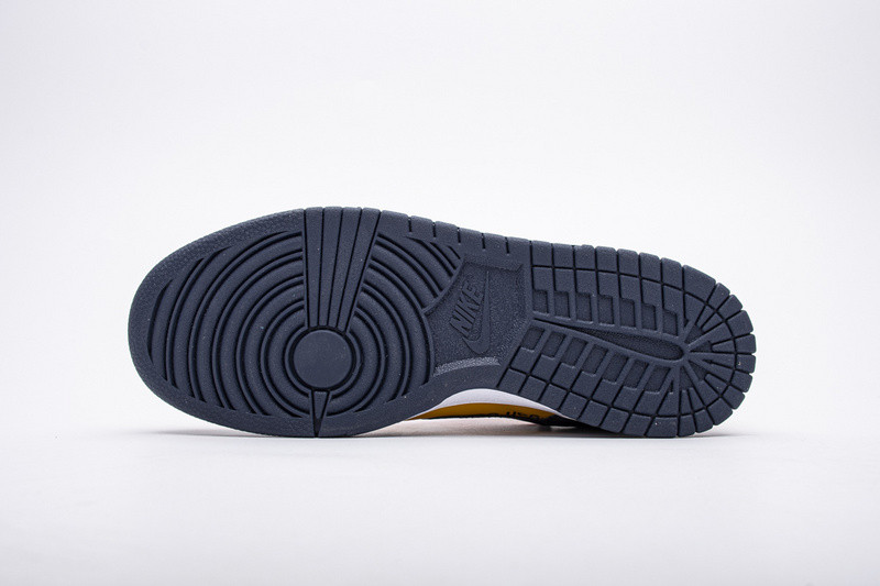 owtx nike dunk sb low white michigan ct0856-700