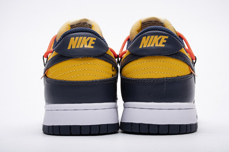 owtx nike dunk sb low white michigan ct0856-700