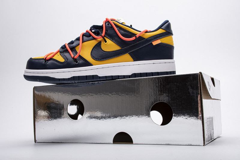 owtx nike dunk sb low white michigan ct0856-700