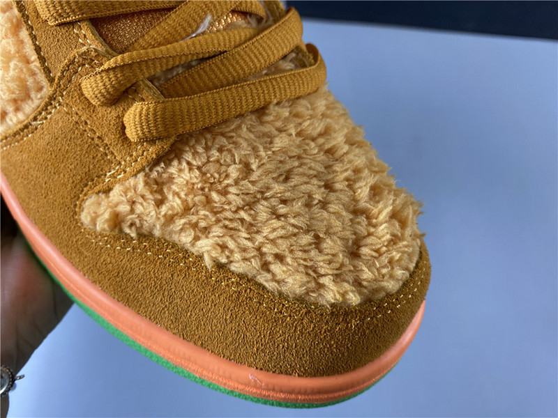 dead x nike sb dunk low“ orange bear” cj5378-800