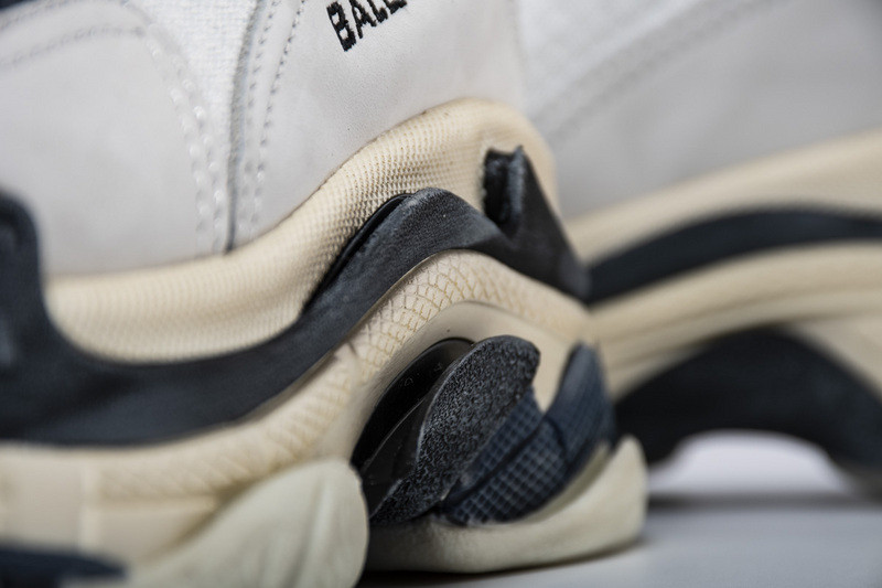 Ba*len*cia*ga triple s 541641w09of9095