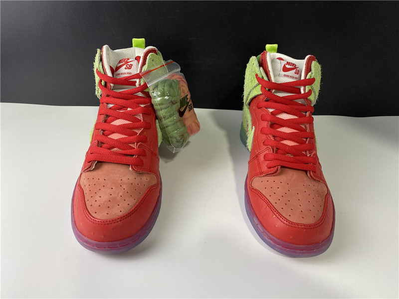 dunk sb nike sb dunk high “strawberry cough cw7093-600