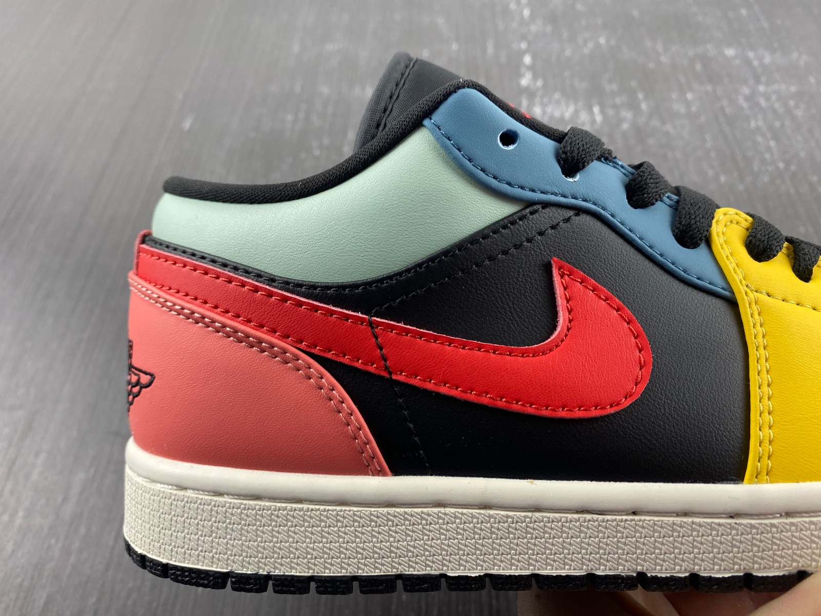 air jordan 1 low se black multi-color (w) - dn3739-060