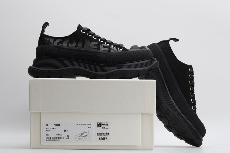 alex mcq tread slick lace up in black