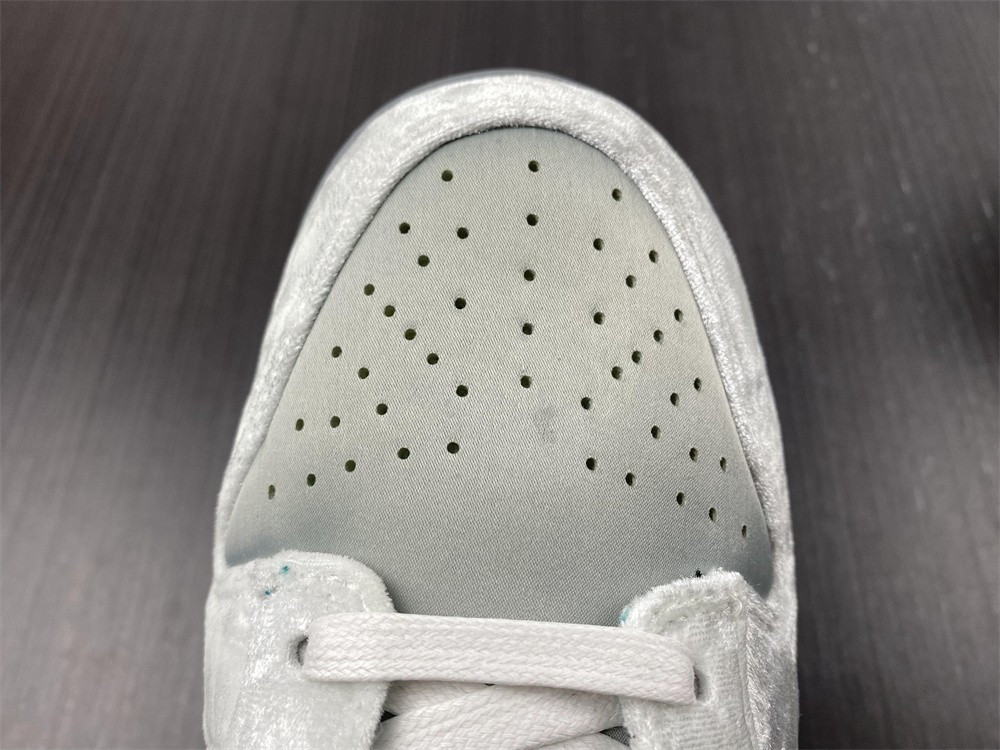 nike dunk low ice do2326-001