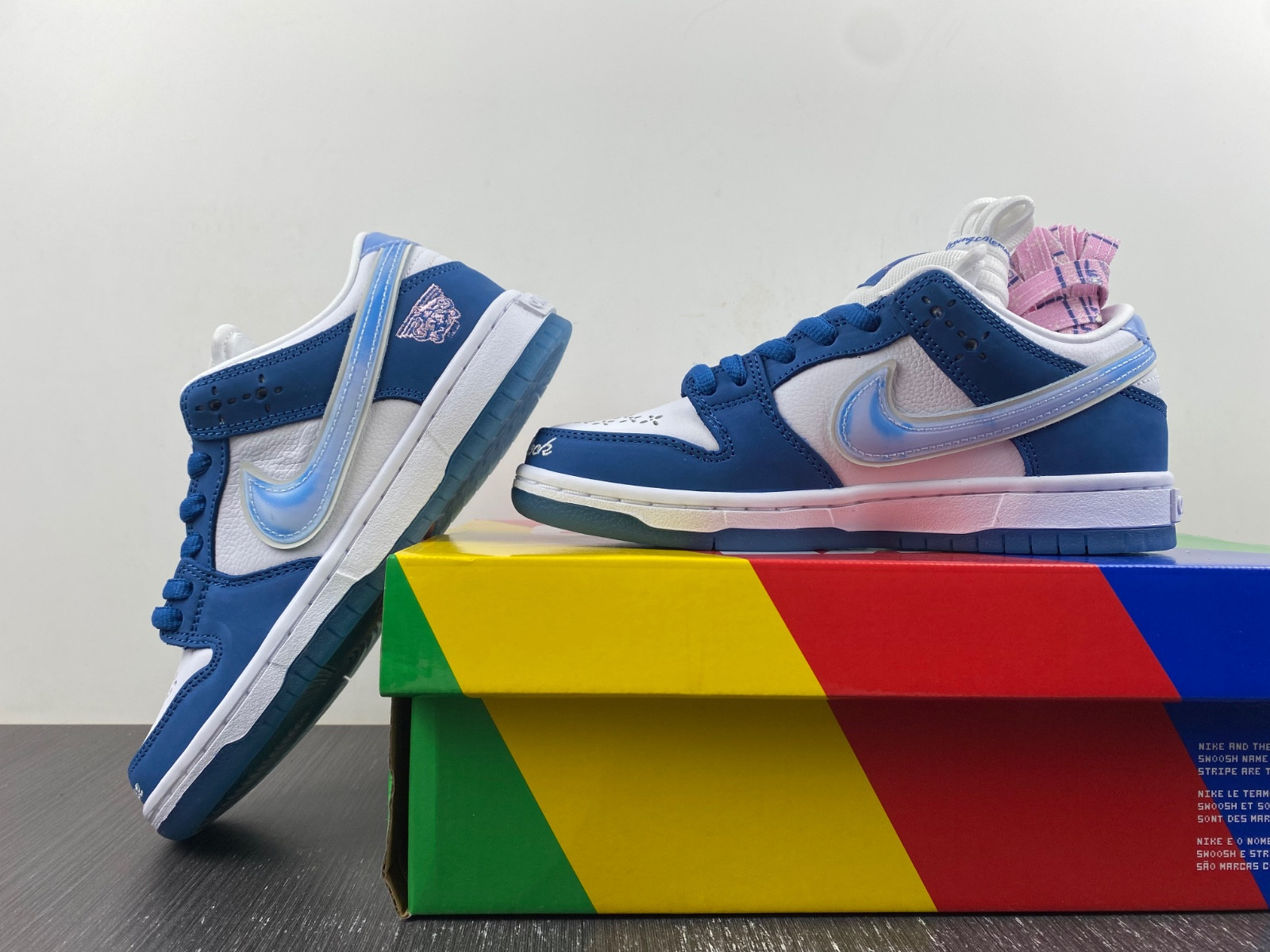 born x raised x nike sb dunk low fn7819-400