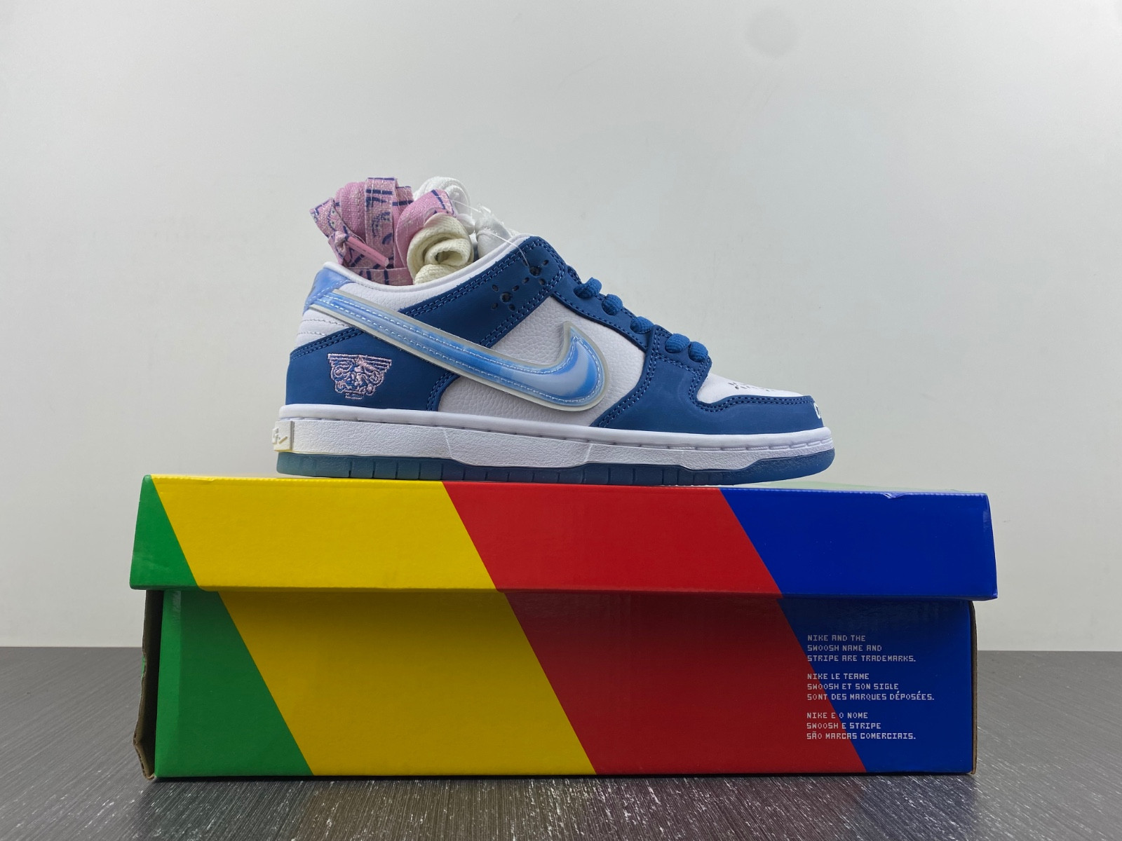 born x raised x nike sb dunk low fn7819-400
