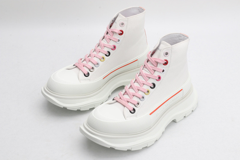 alex mcq tread slick boot in white with red line