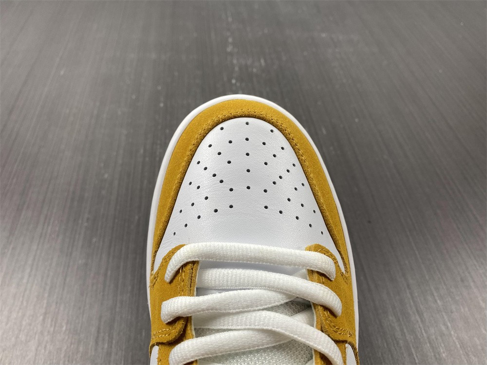 nike sb dunk low laser orange bq6817-800