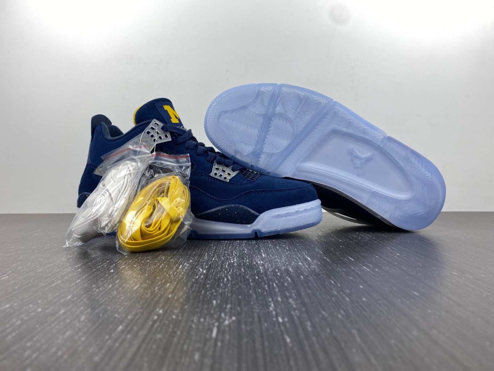 jordan 4 retro michigan (pe) - aj4 1036660