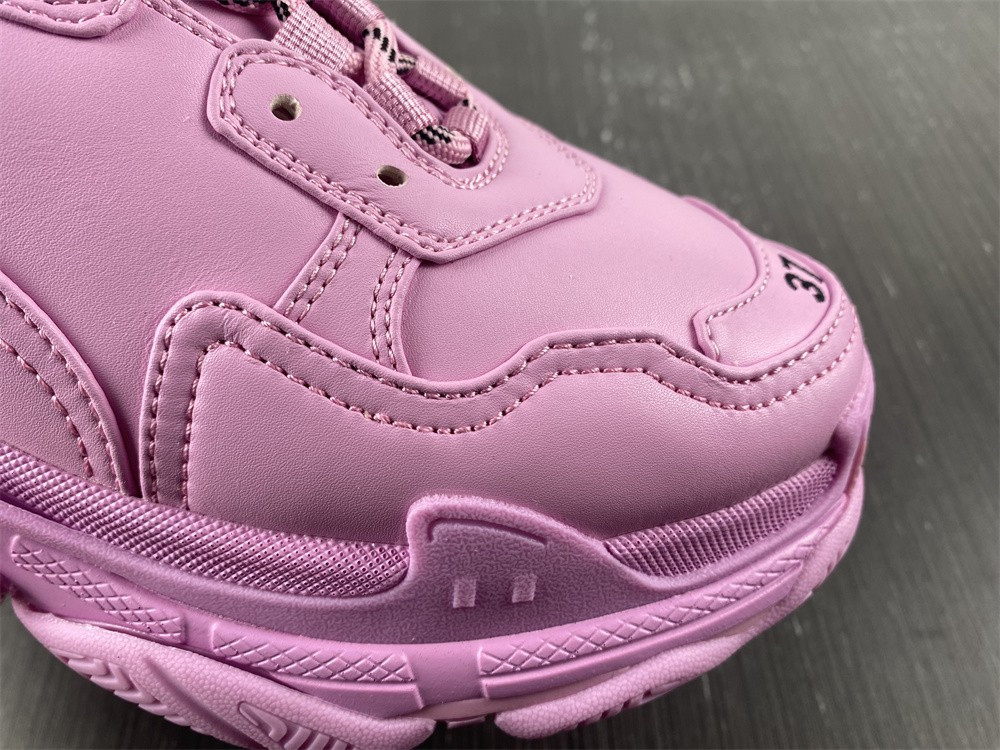 Ba*len*cia*ga triple s