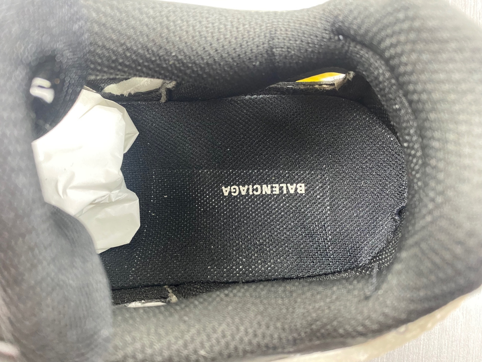 Ba*len*cia*ga track 4