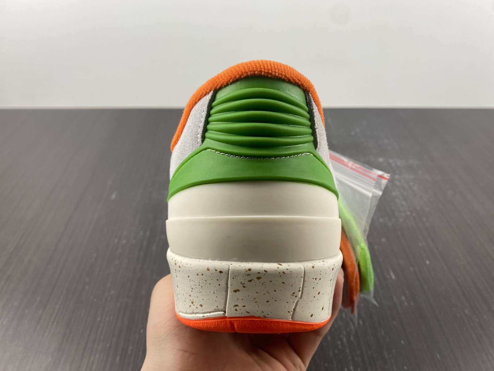 jordan 2 retro low titan (w) - dv6206-183