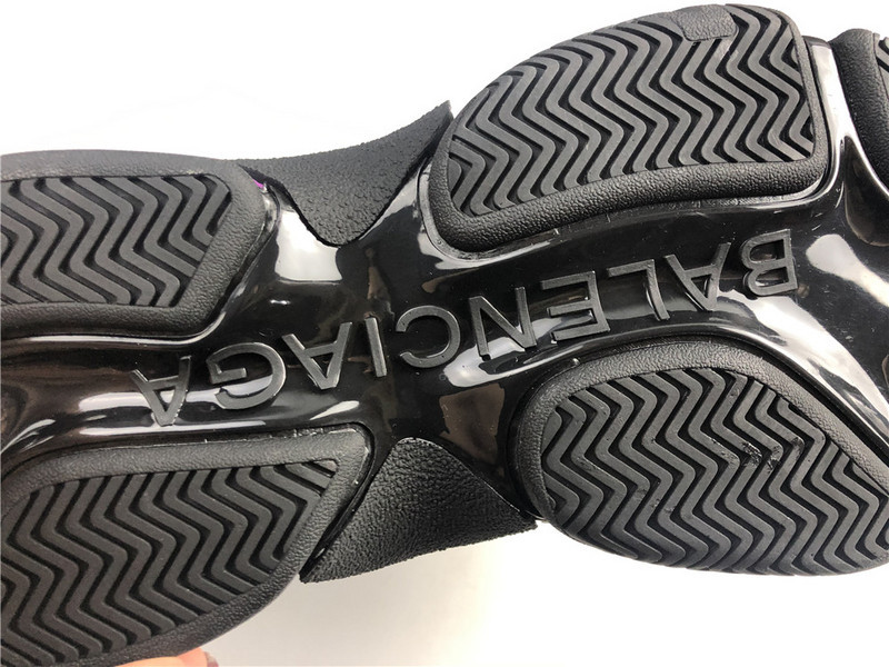 Ba*len*cia*ga triple s