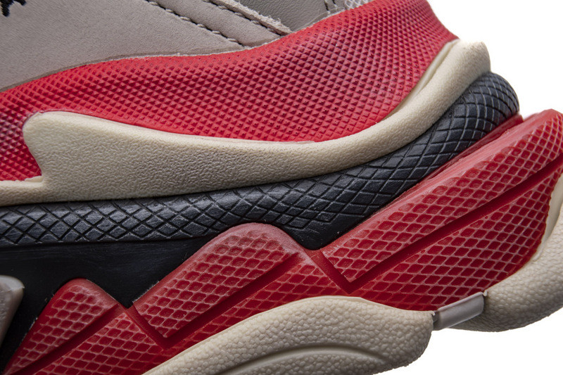 Ba*len*cia*ga triple s grey/red