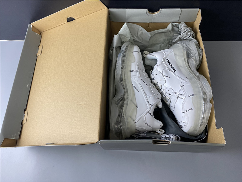 Ba*len*cia*ga triple s