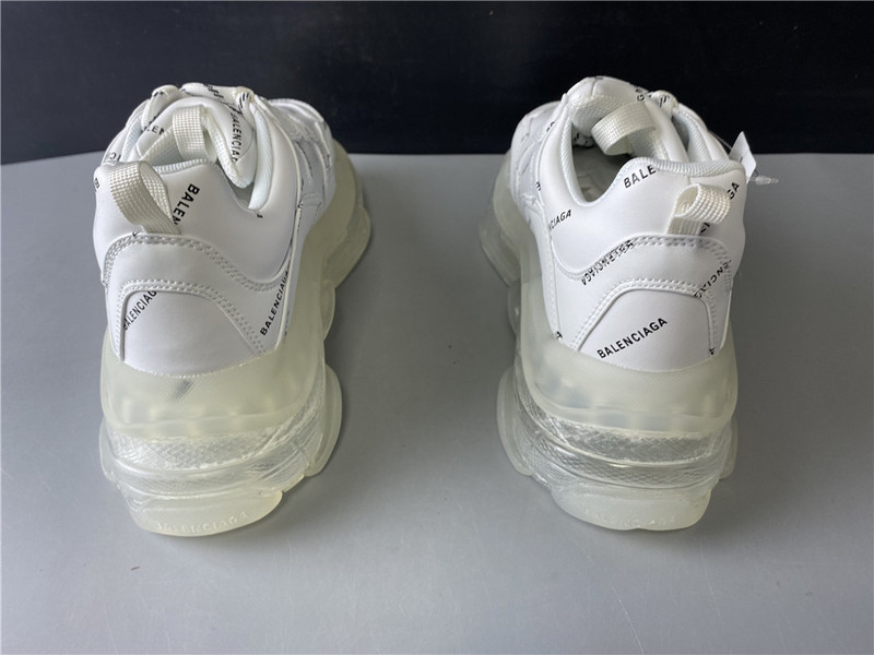 Ba*len*cia*ga triple s