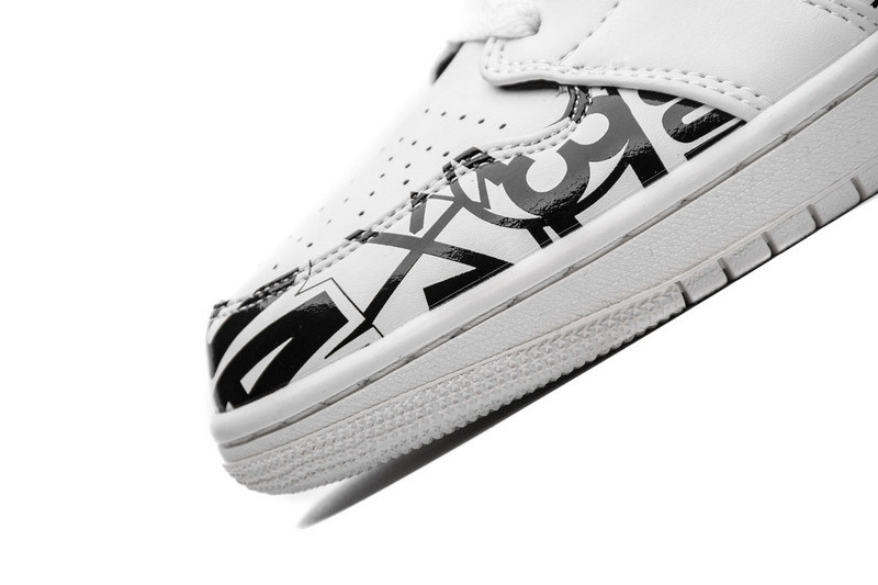 air jordan 1 mid all-over logos 554724-119