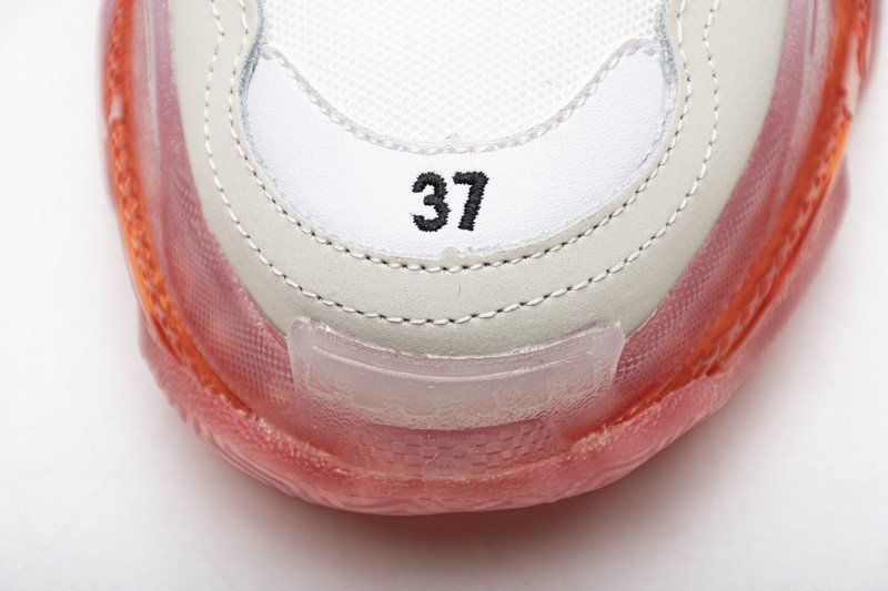 Ba*len*cia*ga triple s