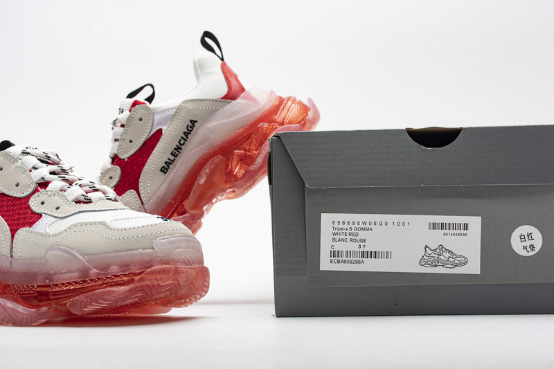 Ba*len*cia*ga triple s