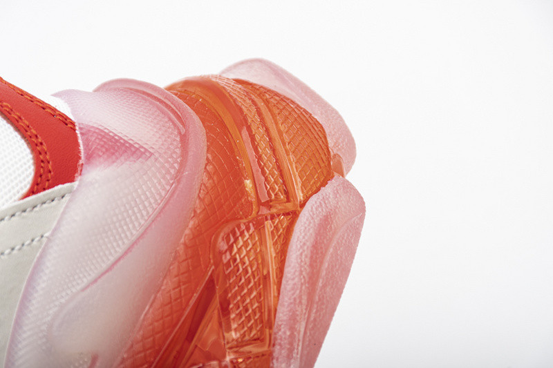 Ba*len*cia*ga triple s