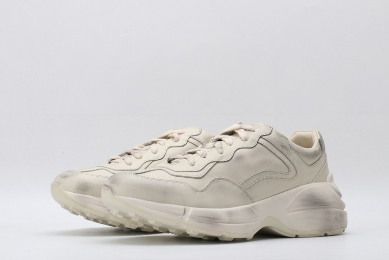 G*u*i ace embroidered low-top sneaker white